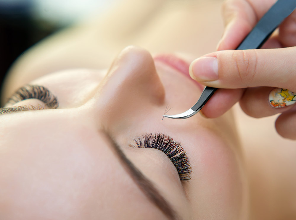 EYELASH EXTENSION 